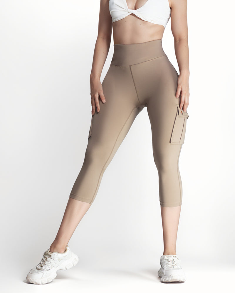 CargoCurve™ - Sculpt Capri Leggings