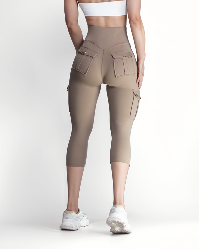 CargoCurve™ - Sculpt Capri Leggings